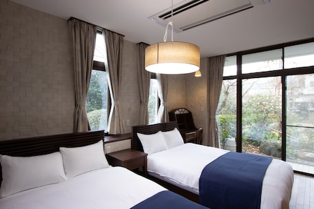 Executive Villa | Free WiFi, bed sheets