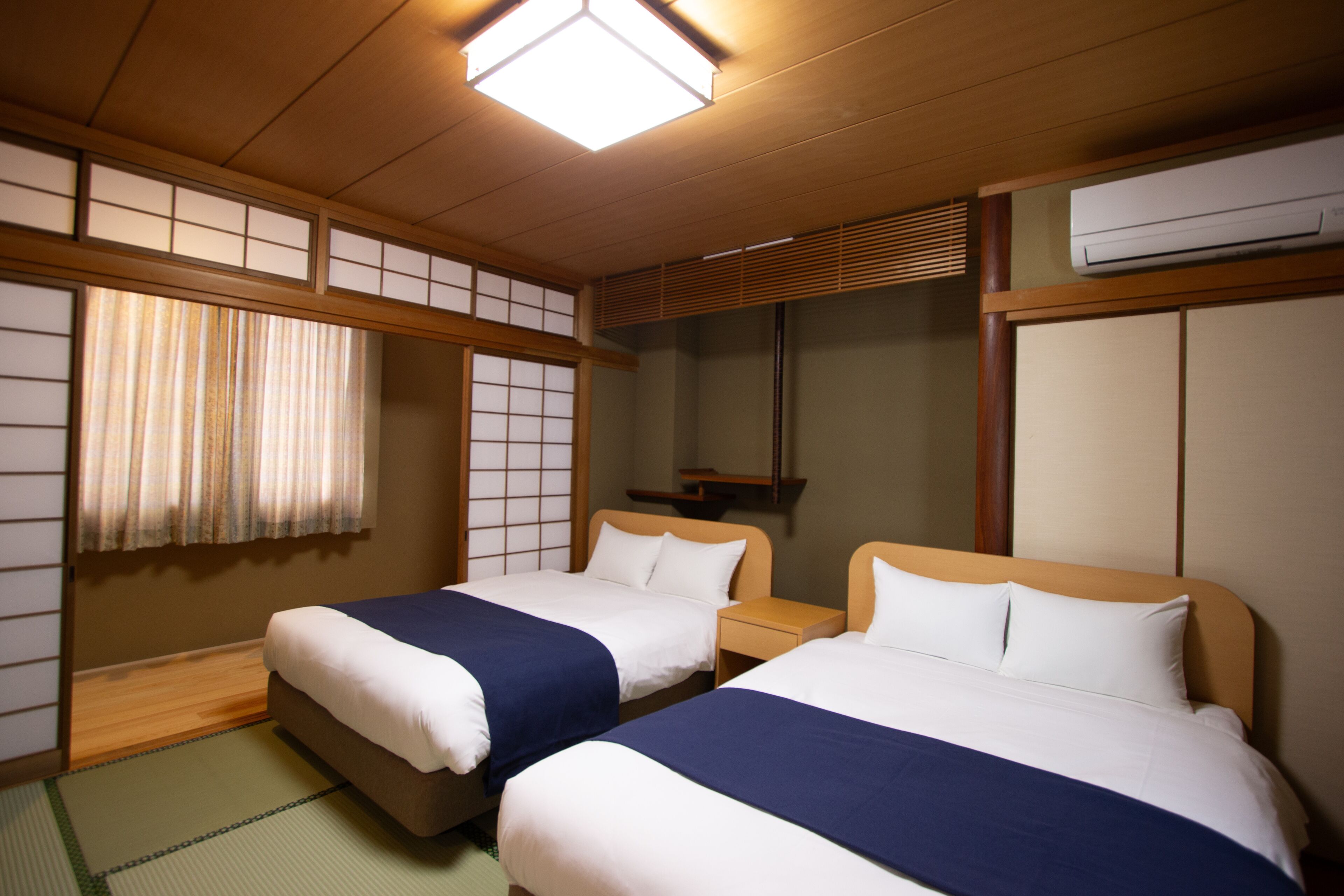 Wifi gratis y ropa de cama 