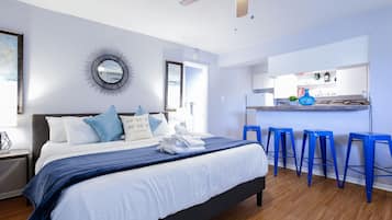 Skrivebord, strygejern/strygebræt, weekendseng, gratis Wi-Fi