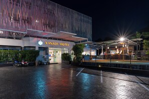 Mặt tiền nơi lưu trú