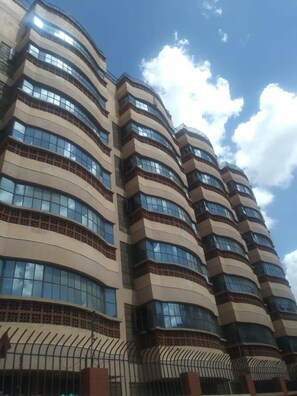 Exterior - Lux Suites Lumumba  Studio Apartments (Nairobi)