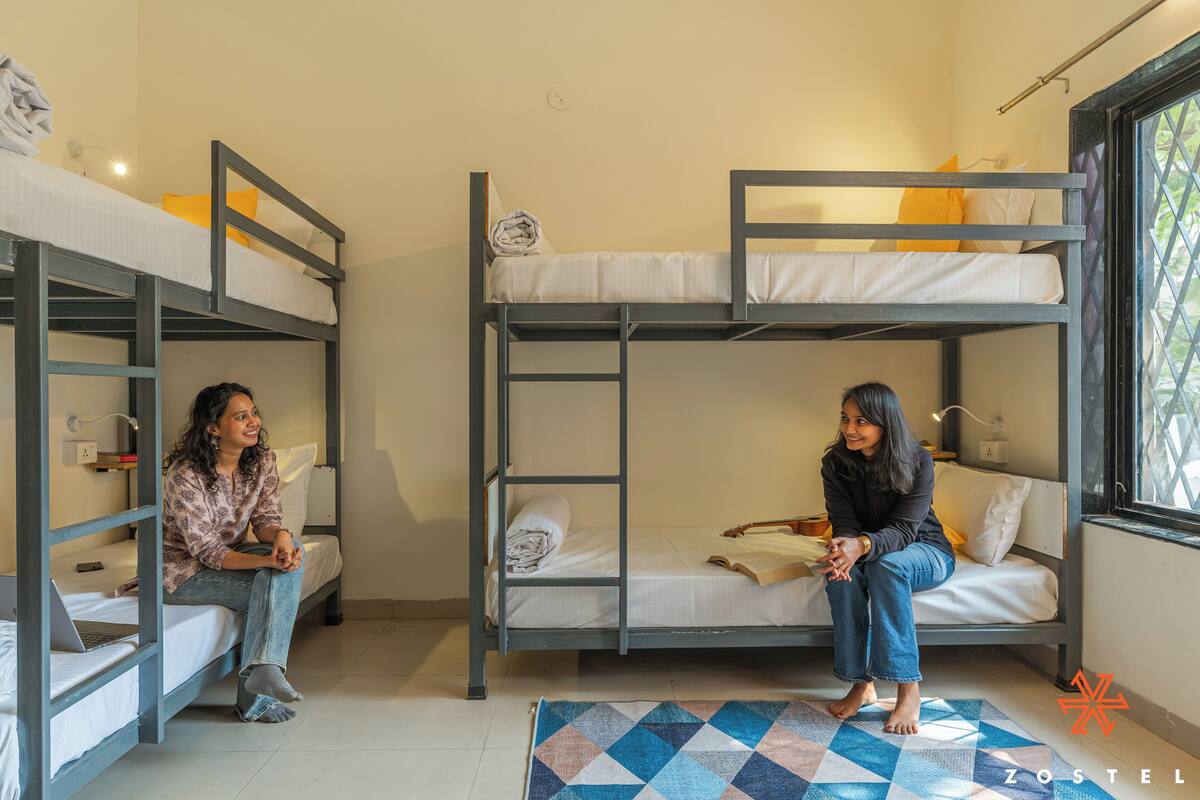 Deluxe 4 Bed Female Dorm