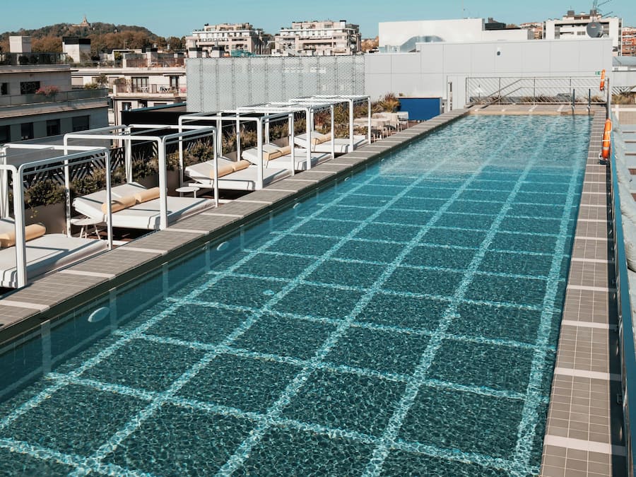 Piscina externa sazonal