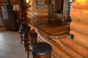 Bar (on property) - Welcome Travelers!  Renovated Log Cabin at Wind River Landing, Dubois, WY (Dubois)