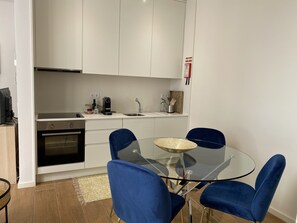 Private kitchen - Sweet Home Clerigos Terrace View (Porto)