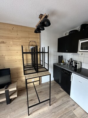 Private kitchen - Appartement Cosy Avec Balcon à Quelques Mètres des Pistes ! (Vars)
