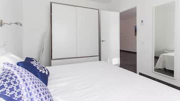 2 chambres, fer et planche Ă  repasser, Wi-Fi gratuit, draps fournis