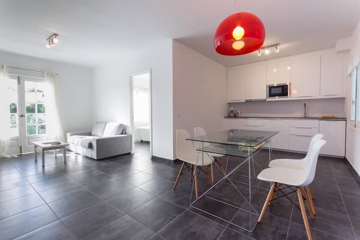 Apartment, 1 Bedroom | Living area