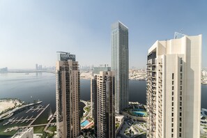 View from property - Nasma Holiday Homes - Creek Horizon Tower 1 (Dubai)