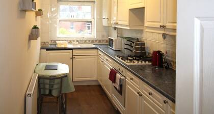 Doncaster Central Apartment Sleeps 5 Very Quiet