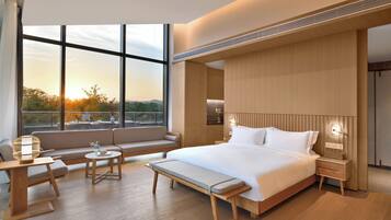 Senior Double Room | Desk, free WiFi