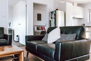 2 sovrum, strykjärn/strykbräda, gratis wi-fi och sängkläder