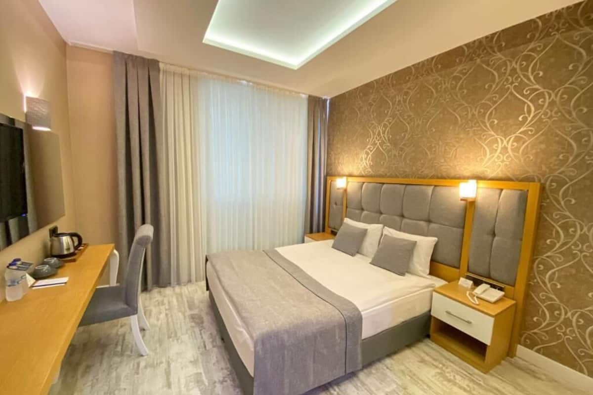 1 camera, minibar, postazione laptop, insonorizzazione