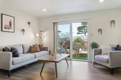 Luxo Stays |Beach Time| 3bd2ba #quiet #freeway