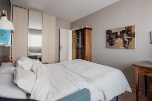 2 bedrooms, WiFi, bed sheets - Artistic Poise, by Veeve (Paris)