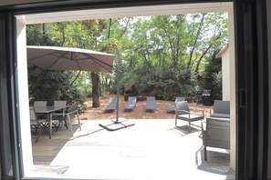 Outdoor dining - Maison Pour 4 p. Dans une Pinède D'un Mas Languedocien Avec Piscine et Jacuzzi (Saint-Just)