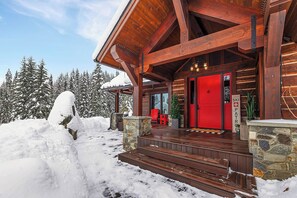 Exterior - Sugarloaf Summit @ Tamarack Resort | Insta-Worthy SKI IN/OUT Mountain Modern Estate (Donnelly)