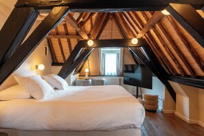 1 dormitorio, escritorio, wifi gratis y ropa de cama