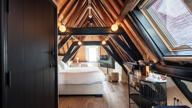 Unclassified image, 1 of 30, button - This hotel is a 1 bedroom(s), 1 bathrooms, located in Delft, Zuid-Holland. (Delft)