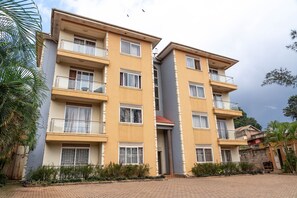 Exterior - 2 minute walk to the American embassy
nestled in the heart of town (Kampala)