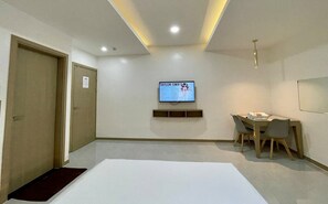 Free WiFi, bed sheets - Maganda Hotel - Balibago (Angeles City)