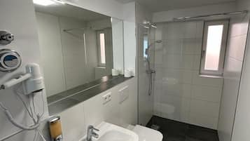 Hair dryer, heated floors, towels