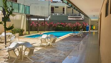 Appartement | Zwembad | Een buitenzwembad