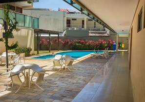 Apartamento | Piscina | Una piscina al aire libre
