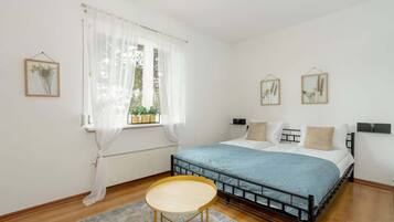 3 chambres, bureau, fer et planche Ă repasser, Wi-Fi