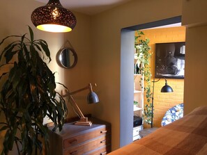 Interior - Cute/Delightful 2 bed apartment in central London  (london)