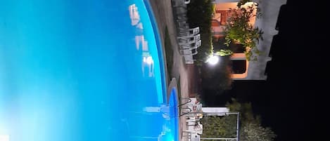 Piscine extérieure