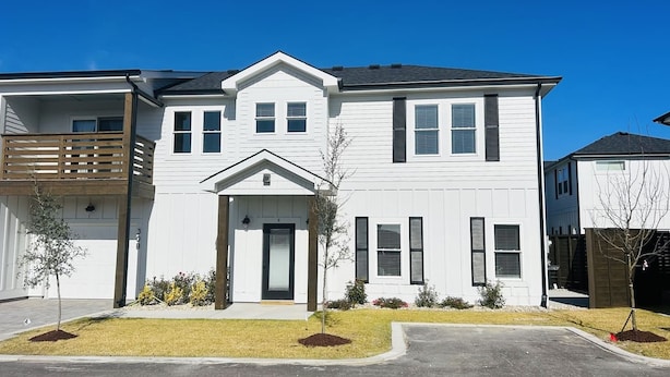 Unclassified image, 1 of 47, button - Chill In | Steps To Beach, Heated Pool, Sleeps 10! (Corolla)