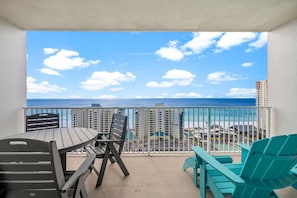 Outdoor dining - Ocean View-Gym-Pools-Restaurants - LTW 1517 (Panama City Beach)