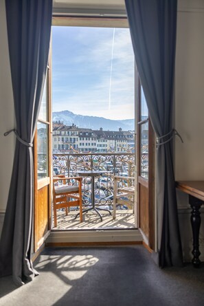 Chambre Familiale, salle de bains commune