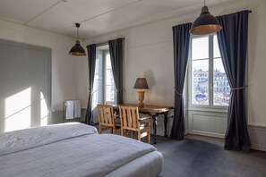 Chambre Familiale, salle de bains commune