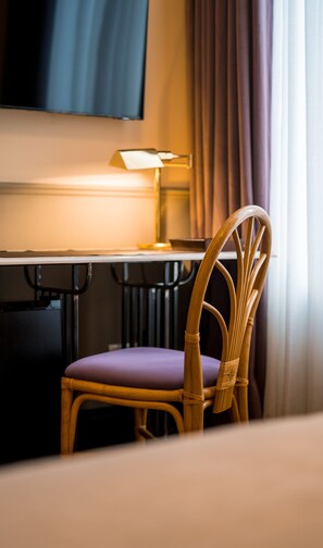 Superior tweepersoonskamer, 1 kingsize bed | Luxe beddengoed, een minibar, een kluis op de kamer