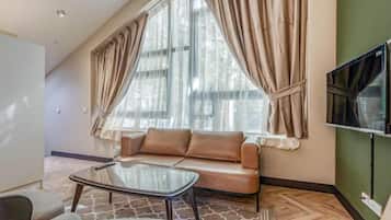 Deluxe Apartment | Living area
