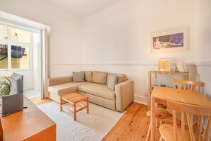 TV - GuestReady - Lisbon Living near MAAT Museum (Lisbon)
