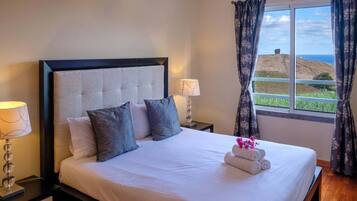 2 chambres, fer et planche à repasser, accès Internet, draps fournis