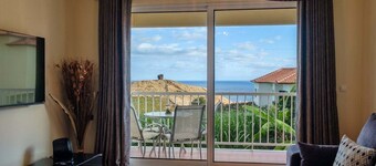 GuestReady - Madeira Oasis Getaway