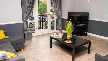 Apartment | Living area