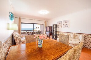 TV - GuestReady - Pocinhos Residence (Mafra)