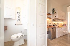 Shower, hair dryer, towels - GuestReady - Fantastic 2Bdr in Alcântara (Lisbon)
