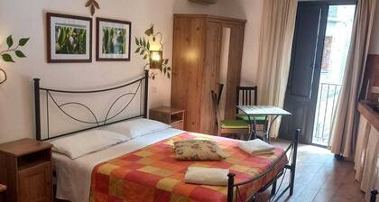 Vacation home " Antico Borgo a passi dalle Gole Alcantara" apartment NOCE