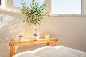 Iron/ironing board, Internet, bed sheets - GuestReady - Sun-Soaked in Costa da Caparica Oasis (Lisbon)