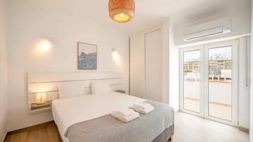 2 habitaciones, tabla de planchar con plancha y acceso a internet