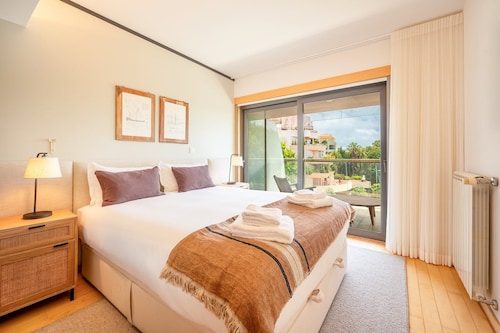 GuestReady - Balcony Oasis Retreat