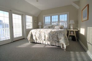 2 soverom og strykejern/-brett