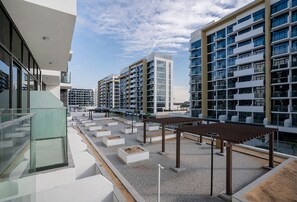 Exterior - Modern studio in Azizi Riviera (Dubai)