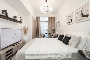 Superior Studio, Balcony - Modern studio in Azizi Riviera (Dubai)